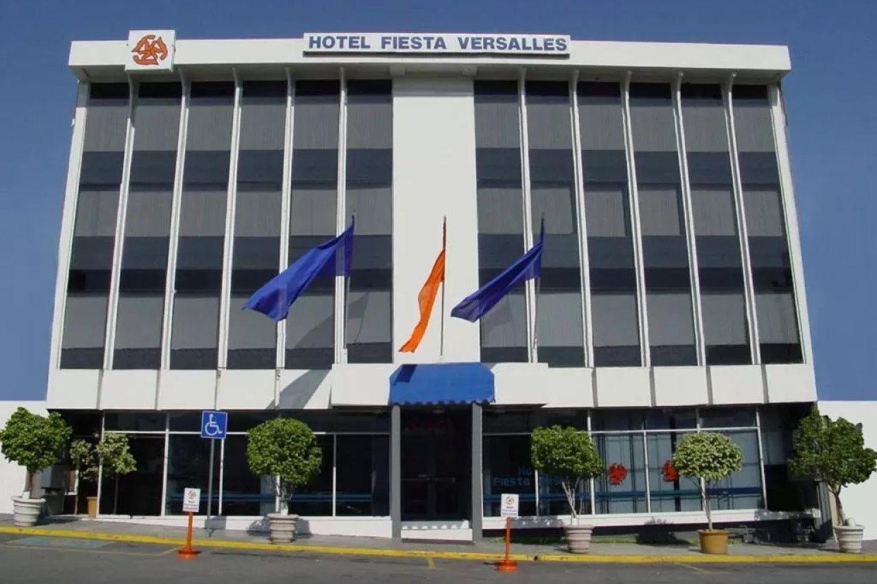 Fiesta Versalles Monterrey Bagian luar foto